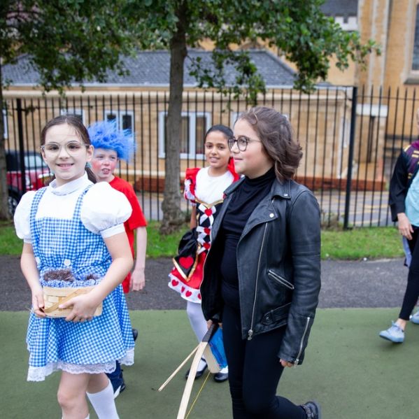 book week parade 2019-33